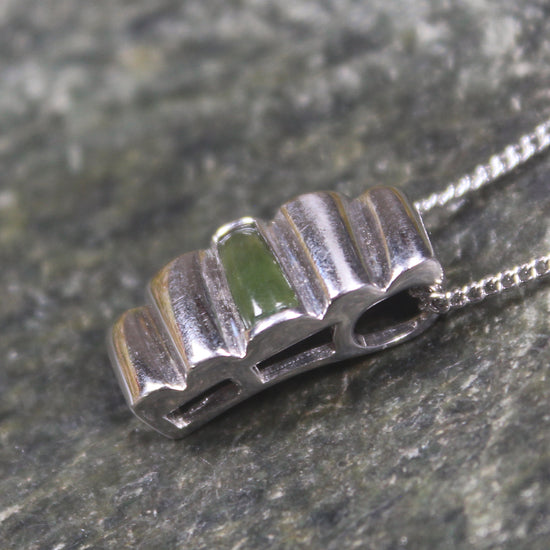 Hapopo Pounamu pendant set in Sterling Silver - NZ Greenstone
