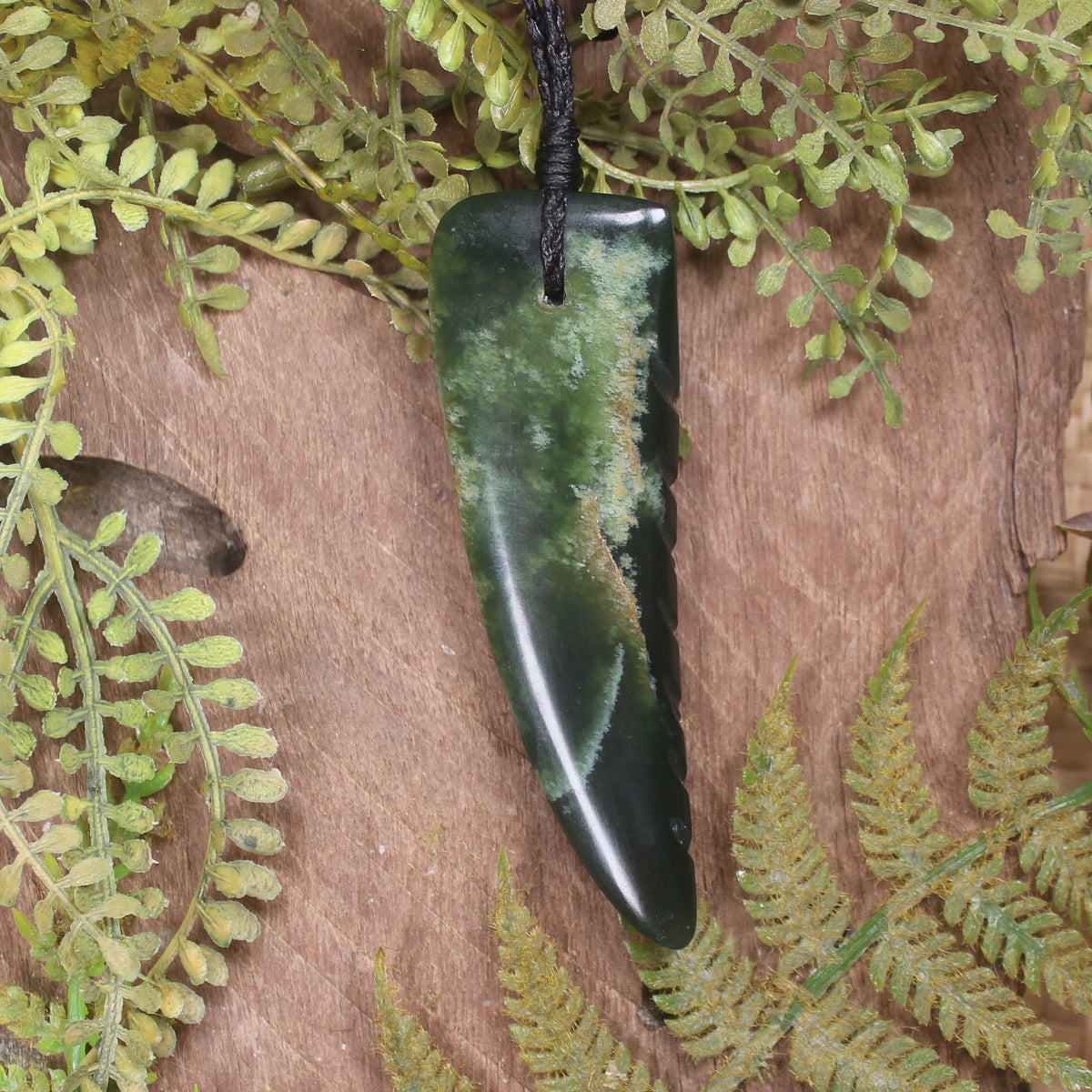 Flower Jade Pounamu Taniwha Tooth pendant