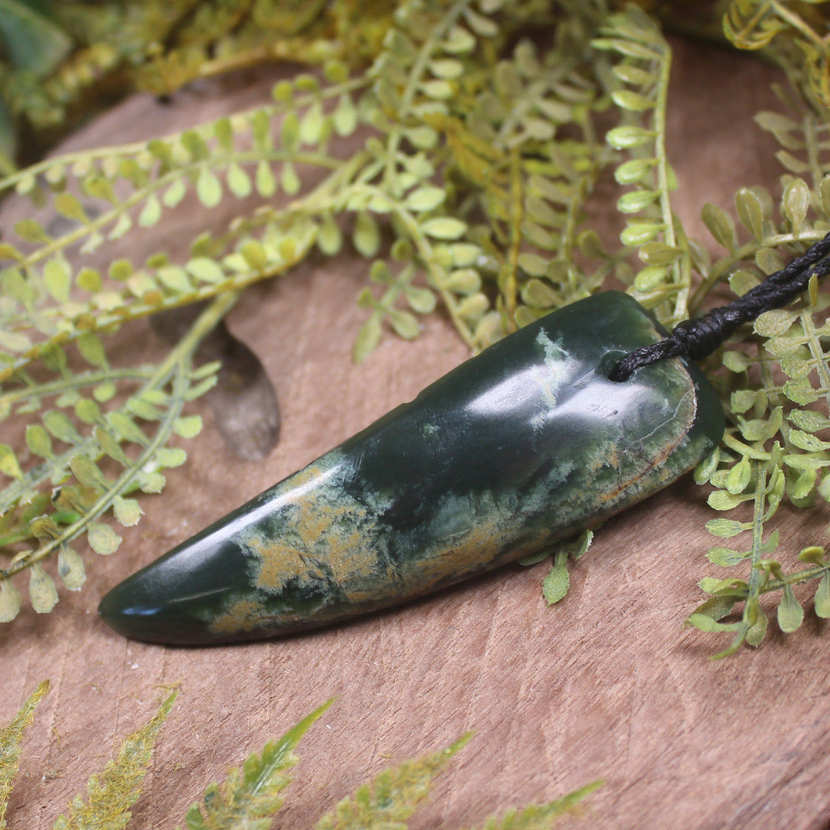 Flower Jade Pounamu Taniwha Tooth pendant