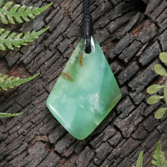 Chrysoprase XSmall Freeform Pendant