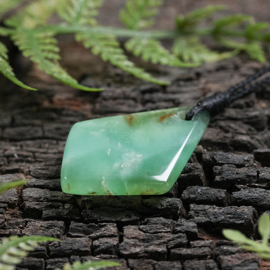Chrysoprase XSmall Freeform Pendant