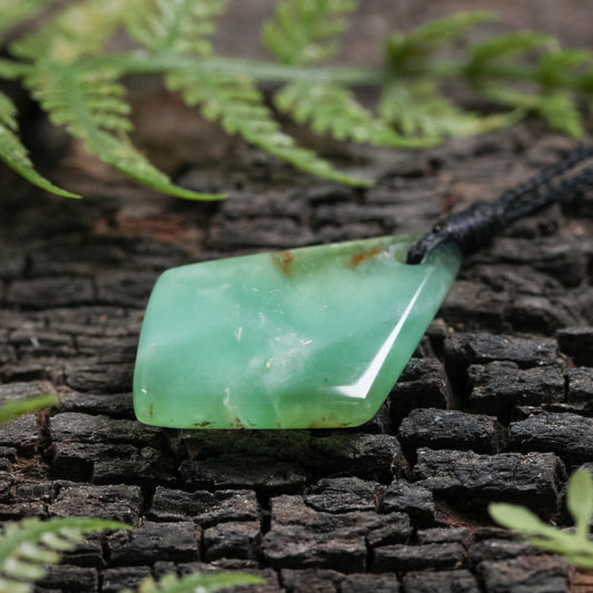 Chrysoprase XSmall Freeform Pendant