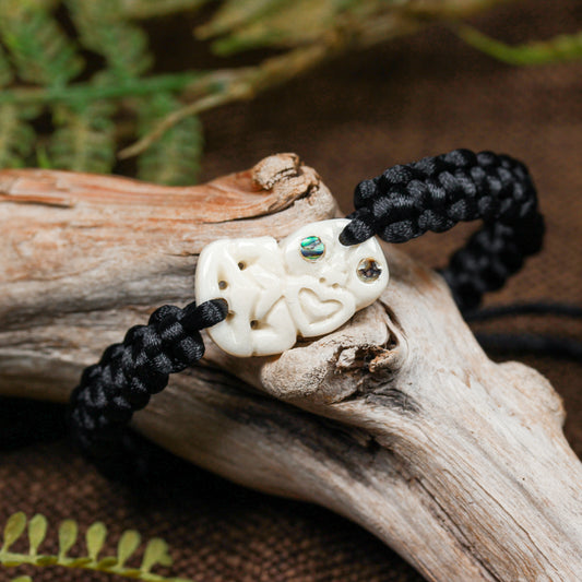 Bone Adjustable Cord Tiki Bracelet (BN513)