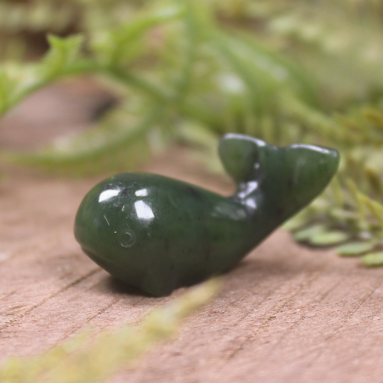 Kawakawa pounamu Whale Sculpture