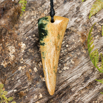 NZ Greenstone Medium Niho Taniwha Tooth Pendant (BT607) Flower Jade Pounamu