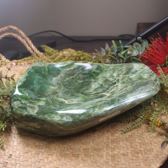 NZ Greenstone Bowl Hapopo Pounamu
