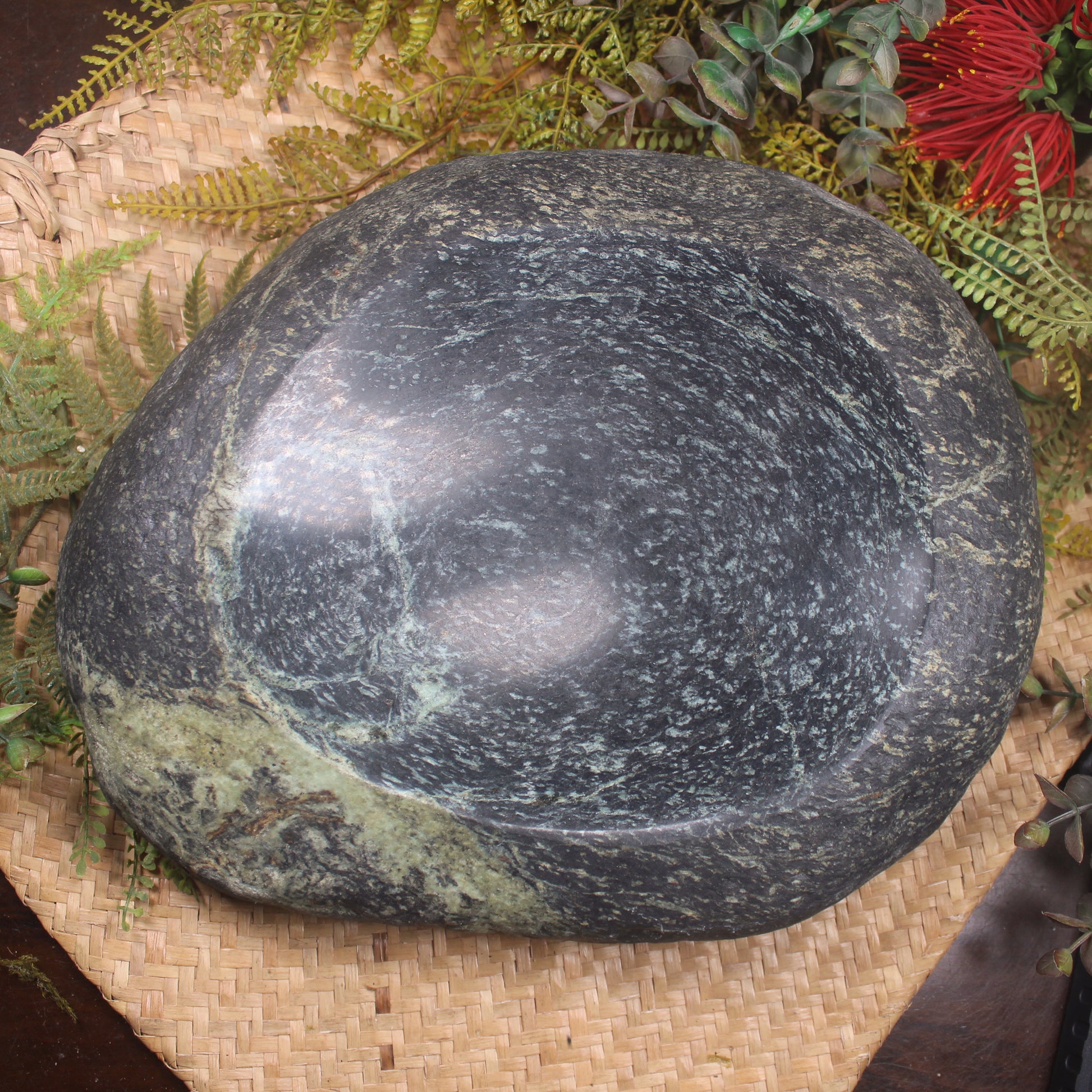 NZ Serpentine Bowl