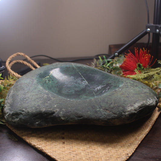 NZ Serpentine Bowl