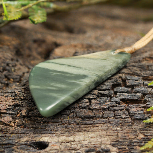 NZ Greenstone Medium Freeform Pendant (BT986) Inanga Pounamu