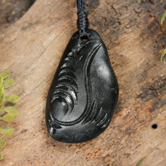 NZ Serpentine Small Freeform Pendant (BT636)