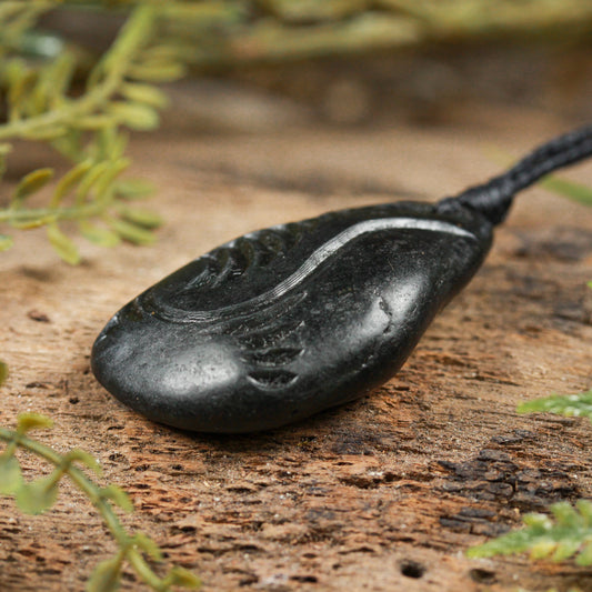 NZ Serpentine Small Freeform Pendant (BT636)