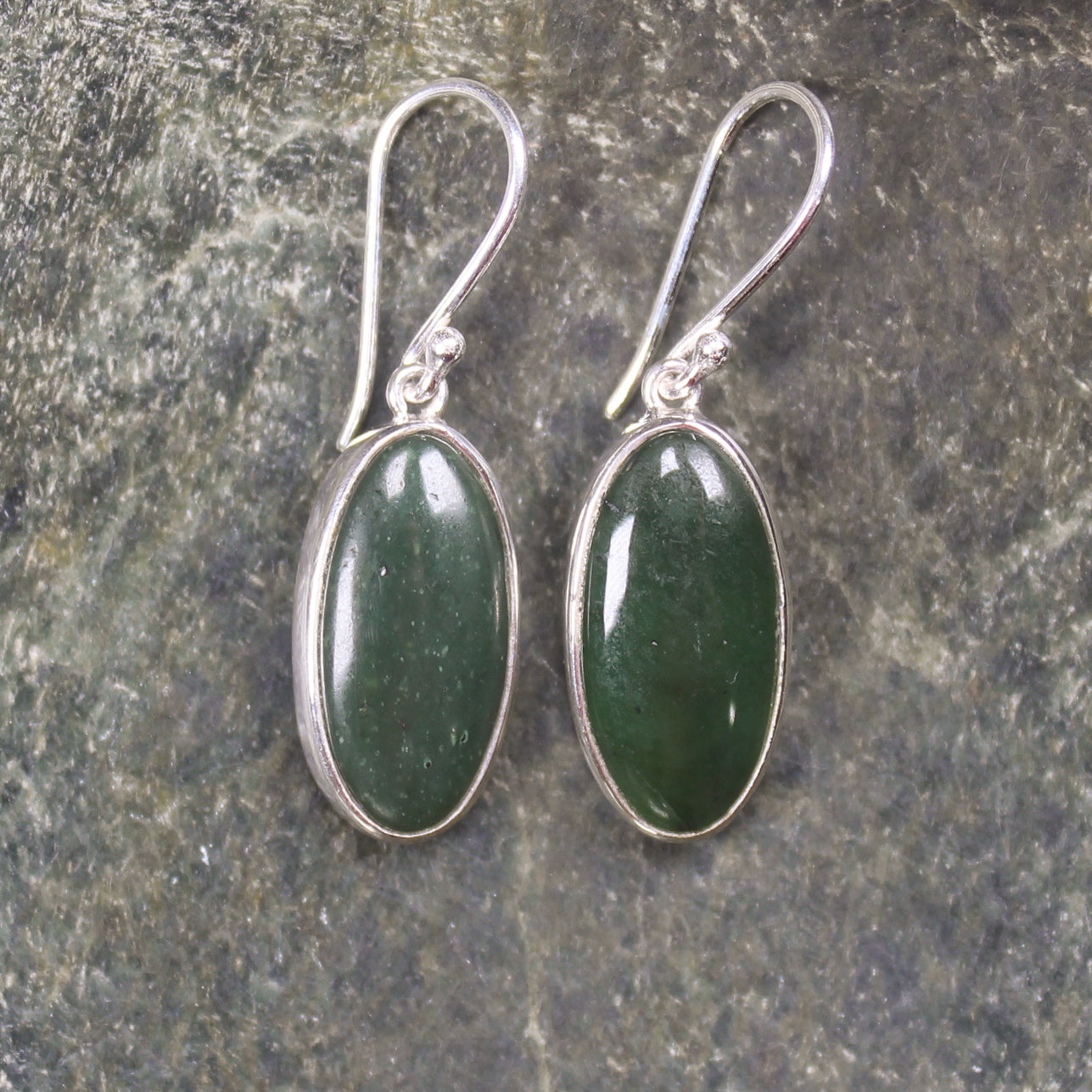 Roimata or Teardrop earrings carved from Kawakawa Pounamu - NZ Greenstone