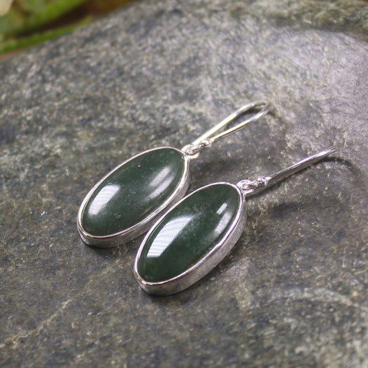 Roimata or Teardrop earrings carved from Kawakawa Pounamu - NZ Greenstone