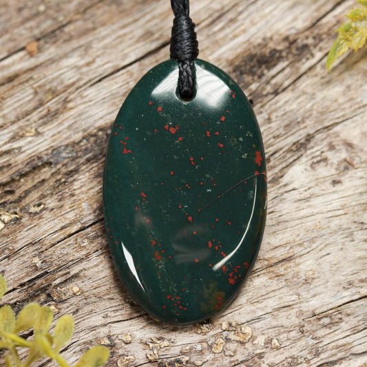 Blood Stone XSmall Freeform Roimata Pendant (BW357)
