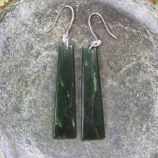 Roimata or Teardrop earrings carved from Kawakawa Pounamu - NZ Greenstone