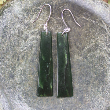 Roimata or Teardrop earrings carved from Kawakawa Pounamu - NZ Greenstone