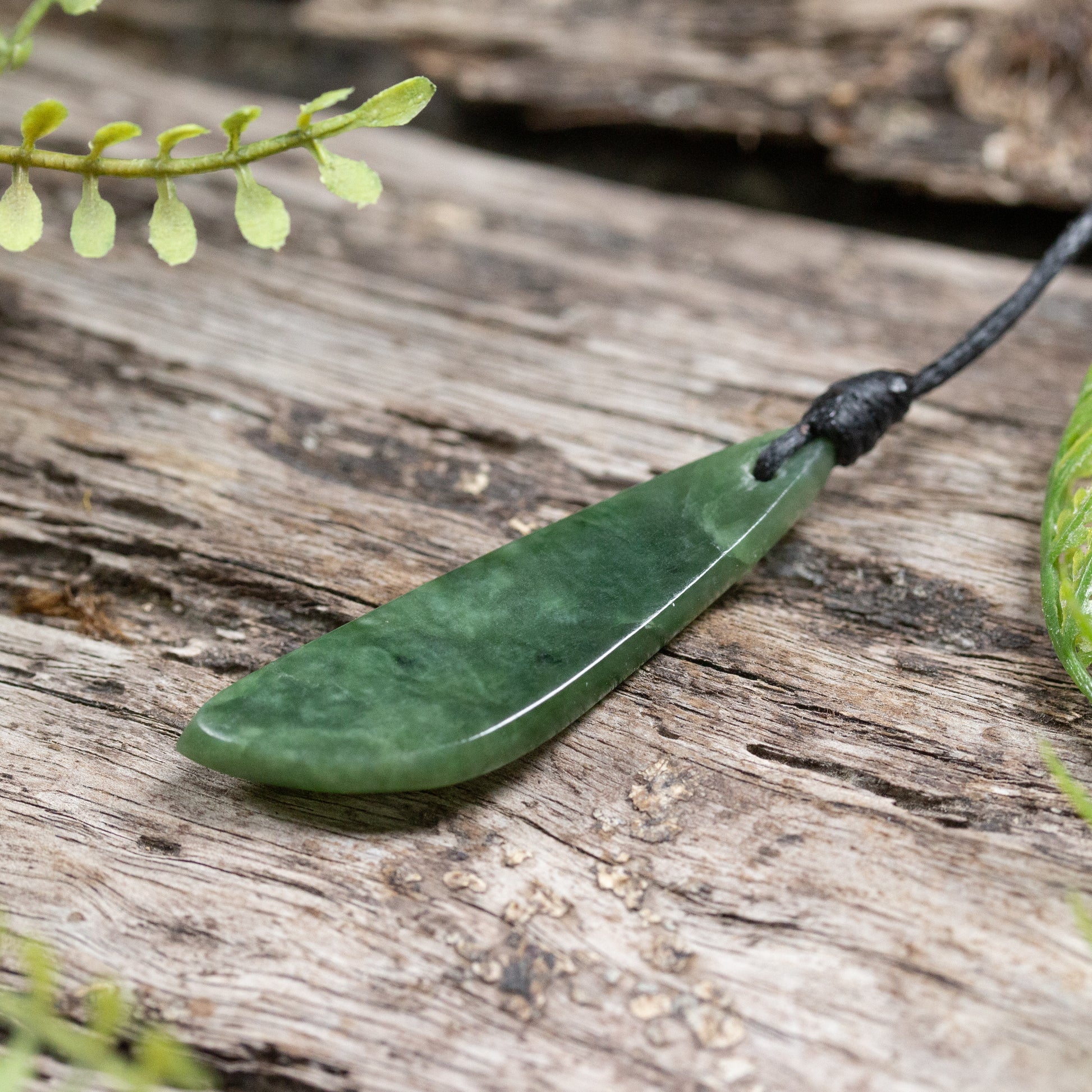 NZ Greenstone XSmall Freeform Pendant Hapopo Pounamu