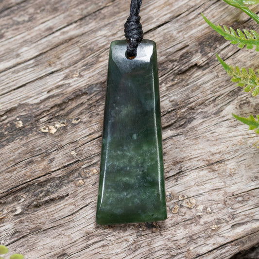 NZ Greenstone Small Freeform Toki Pendant Kawakawa Pounamu