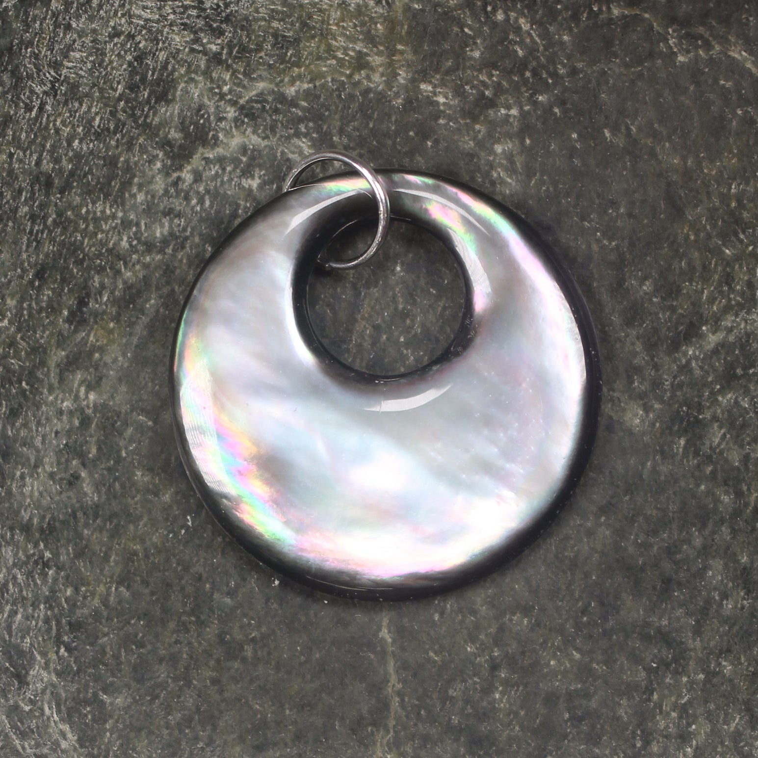 Mother of Pearl Porowhita Pendant
