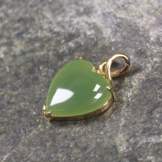 Hapopo Pounamu Heart pendant with gold plated setting