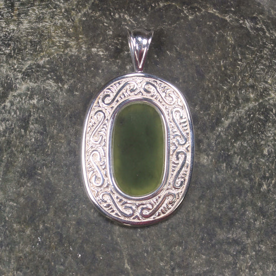 Hapopo Pounamu pendant set in Sterling Silver - NZ Greenstone