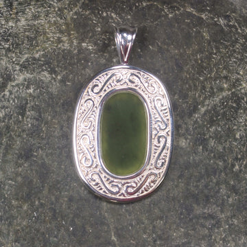 Hapopo Pounamu pendant set in Sterling Silver - NZ Greenstone