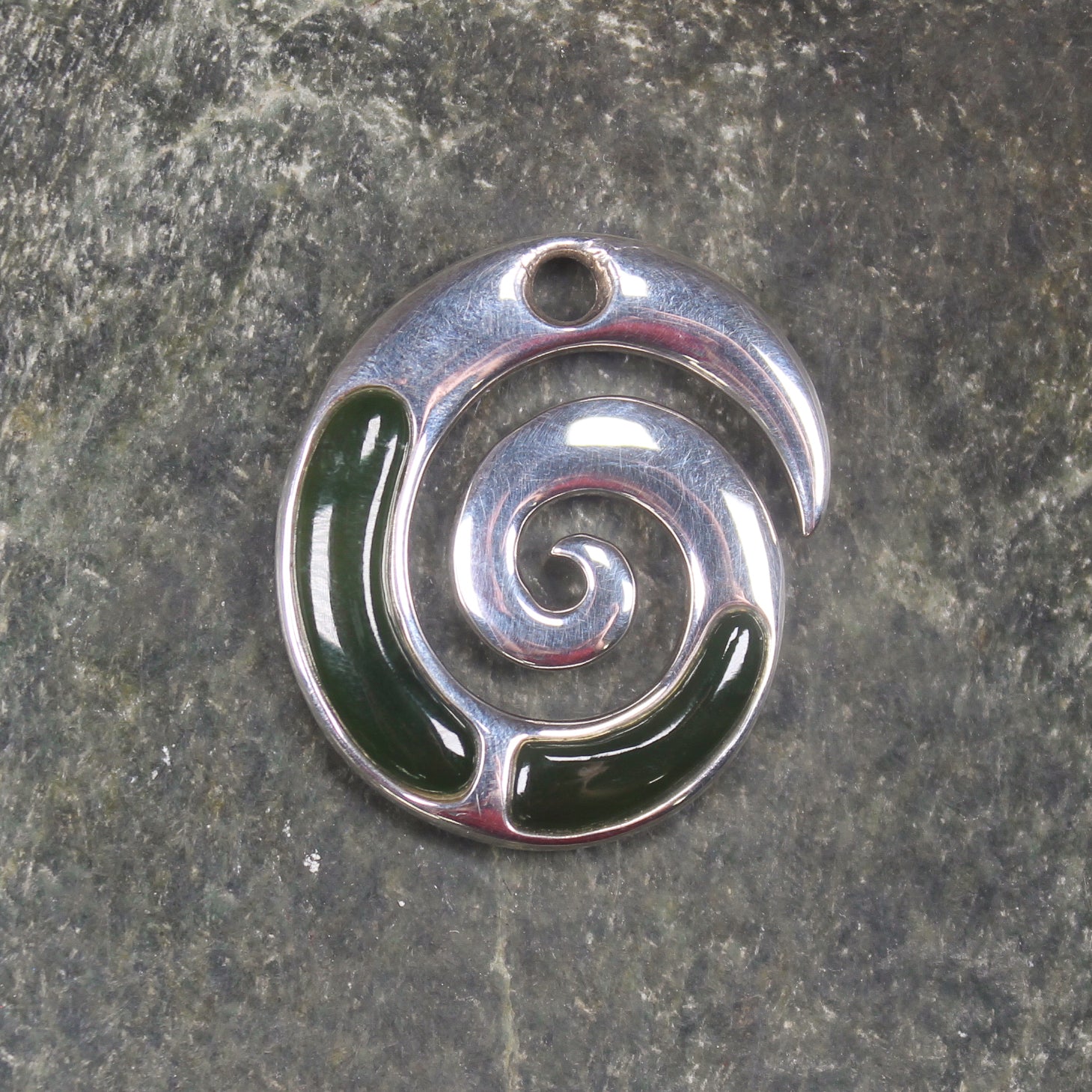 Kawakawa Pounamu pendant set in Sterling Silver - NZ Greenstone