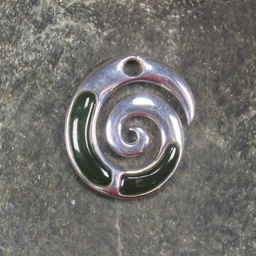 Kawakawa Pounamu pendant set in Sterling Silver - NZ Greenstone