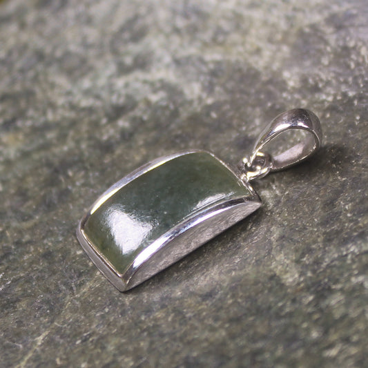 Rimu Pounamu pendant set in Sterling Silver - NZ Greenstone