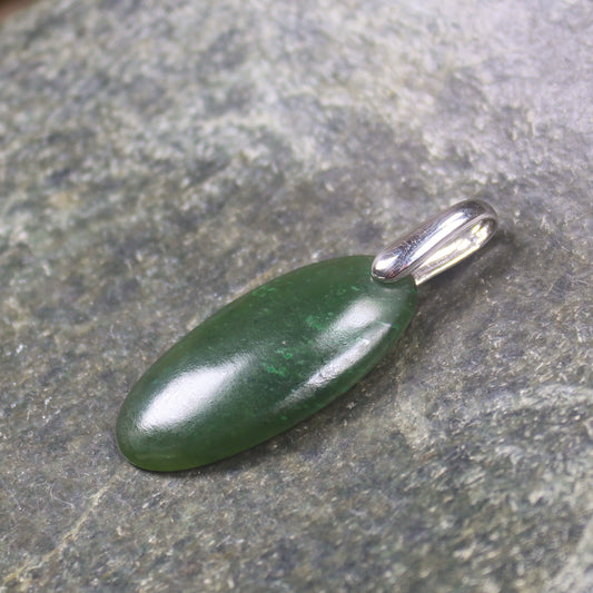 Kawakawa Pounamu pendant set in Sterling Silver - NZ Greenstone