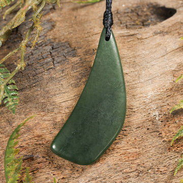 NZ Greenstone Small Freeform Pendant (BT664) Kawakawa Pounamu
