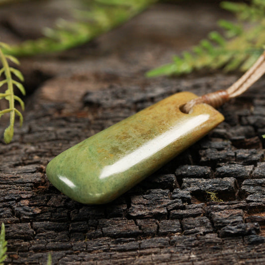 NZ Greenstone Small Toki Pendant (BT682) Flower Jade Pounamu