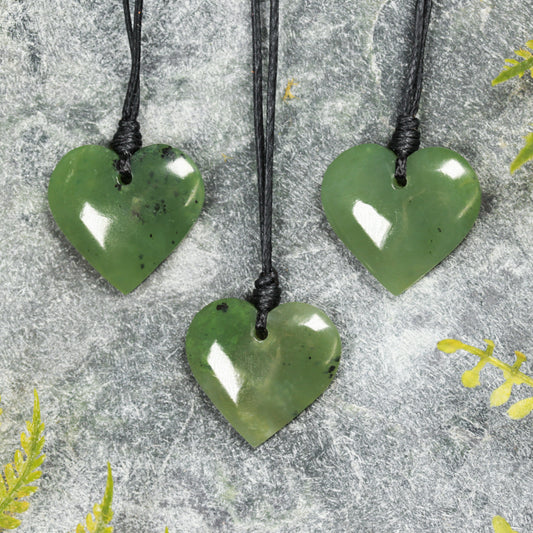 NZ Greenstone XSmall Heart Pendant (BW394) Hapopo Pounamu