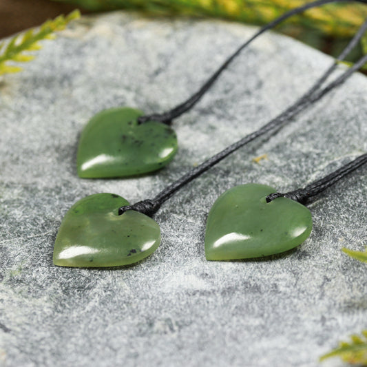 NZ Greenstone XSmall Heart Pendant (BW394) Hapopo Pounamu