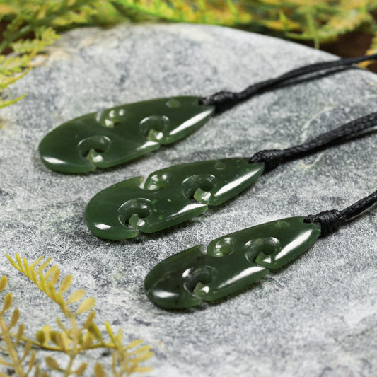 NZ Greenstone Small Roimata with Koru Pendant (BW416) Kawakawa Pounamu