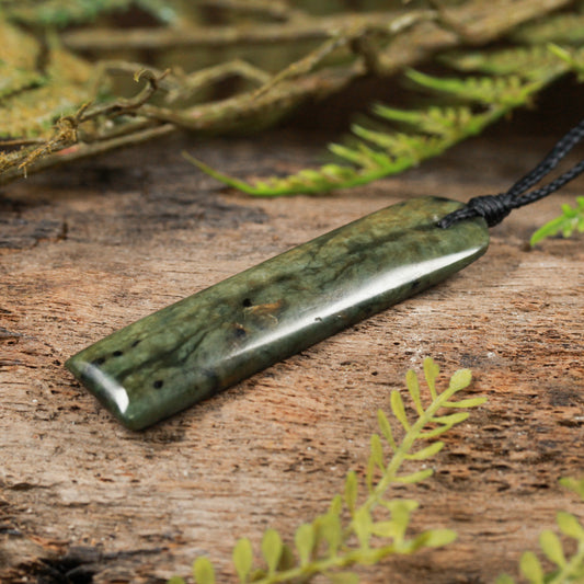 NZ Greenstone Medium Freeform Toki Pendant (BT684) Rimu Pounamu