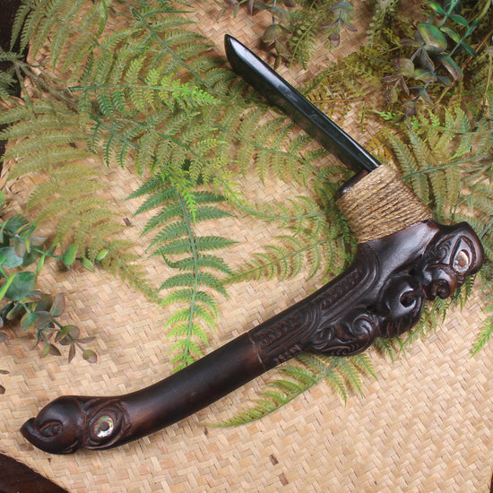 Kawakawa Pounamu Toki Poutangata