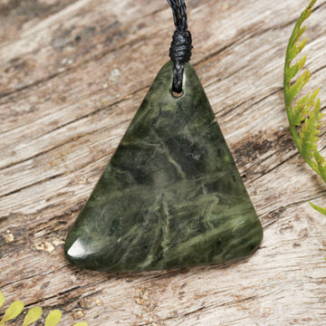 NZ Greenstone Small Freeform Pendant (BT726) Rimu Pounamu