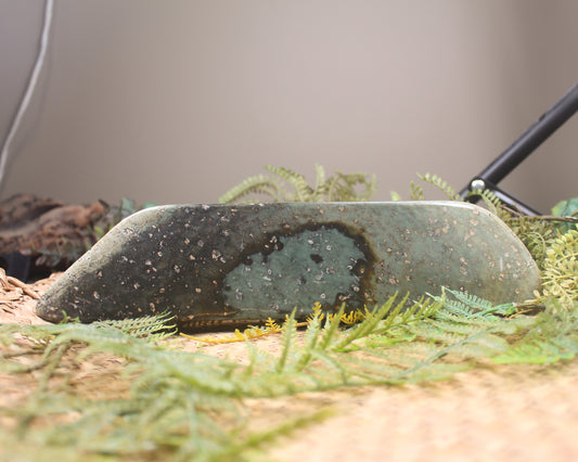 Freeform Serpentine Pounamu Sculpture - NZ Greenstone