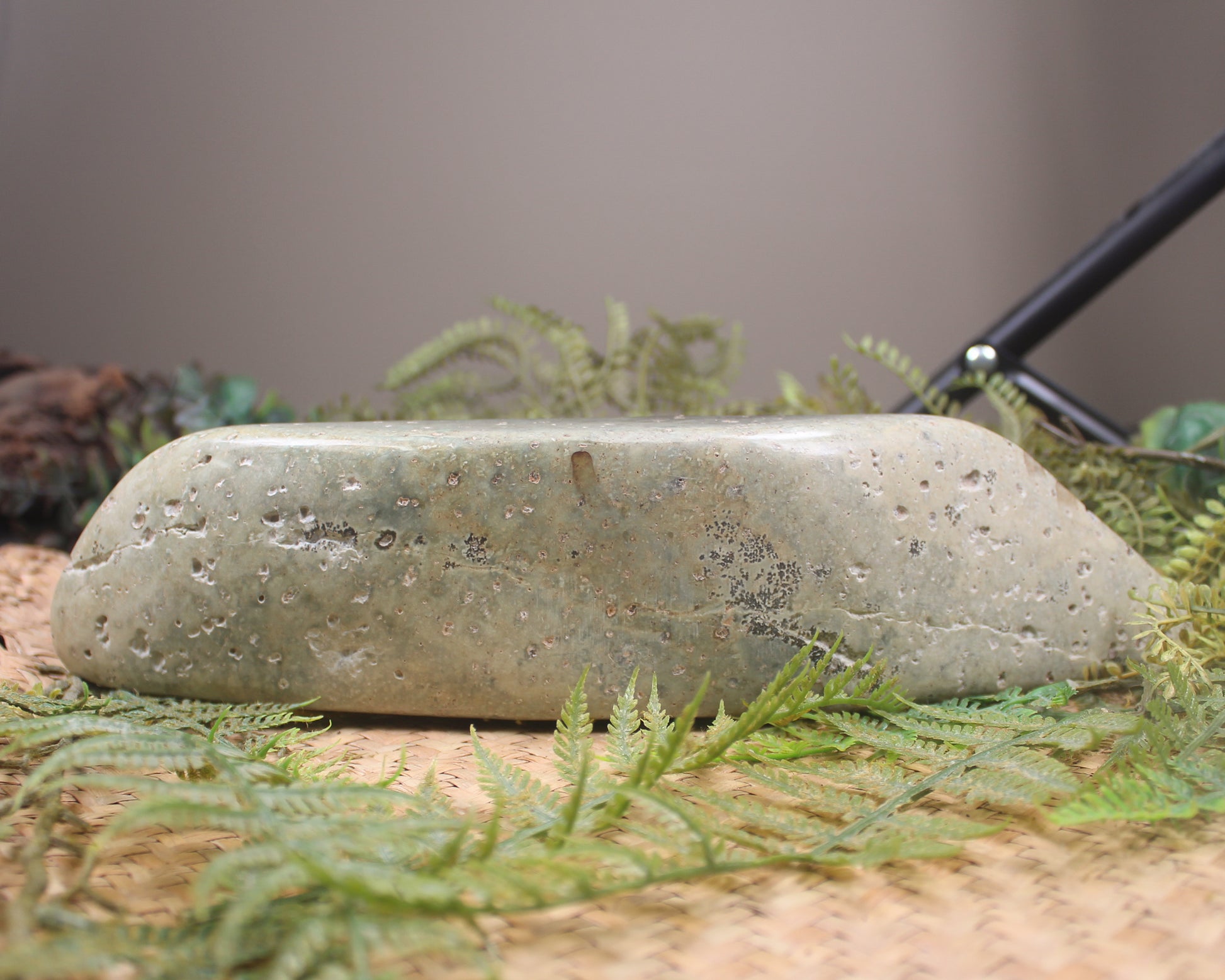 Freeform Serpentine Pounamu Sculpture - NZ Greenstone