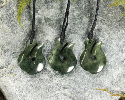 NZ Greenstone Small Hei Matau Pendant (BM683) Rimu Pounamu