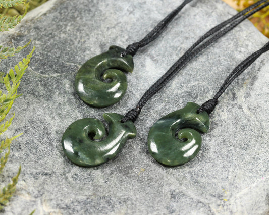NZ Greenstone XSmall Hei Matau Pendant (BM685) Hapopo Pounamu