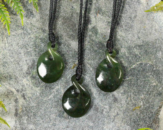 NZ Greenstone XSmall Twist Pendant (BN155) Kawakawa Pounamu