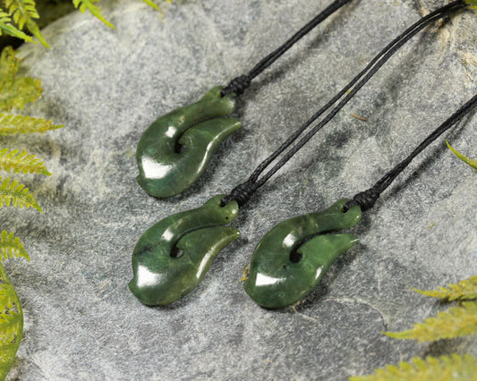 NZ Greenstone XSmall Hei Matau Pendant (BN161) Hapopo Pounamu