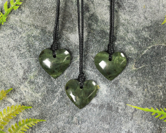NZ Greenstone XSmall Heart Pendant (BN157) Hapopo Pounamu