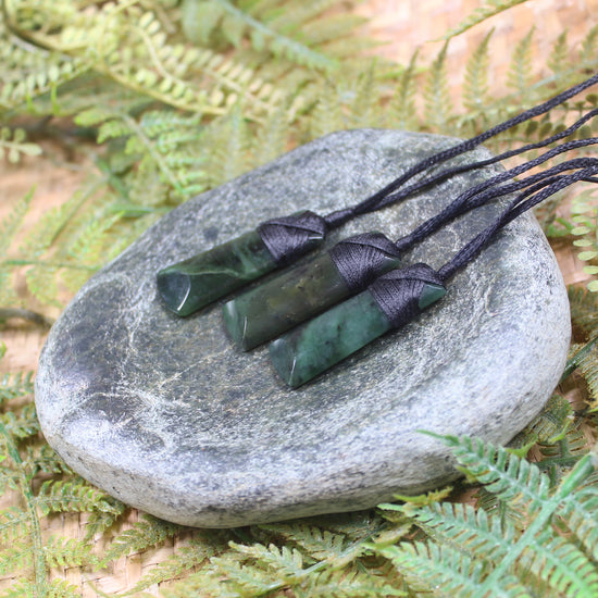 Toki or Adze Pendant carved from Rimu Pounamu - NZ Greenstone