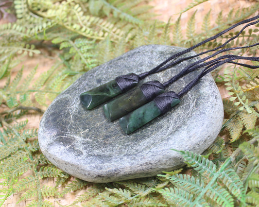 Toki or Adze Pendant carved from Rimu Pounamu - NZ Greenstone