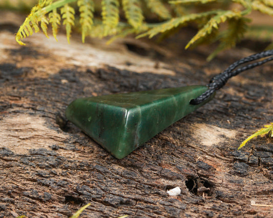 NZ Greenstone Small Freeform Pendant (BN162) Kawakawa Pounamu