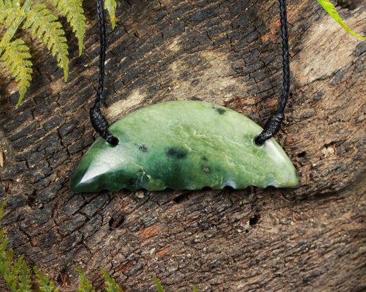 NZ Greenstone Medium Freeform Shield or Breastplate Pendant (BN013) Hapopo Pounamu