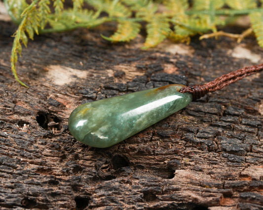 NZ Greenstone Small Freeform Roimata Pendant (BN008) Inanga Pounamu
